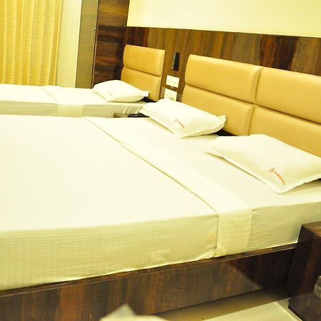 Pai Residency Otel Hospet Dış mekan fotoğraf