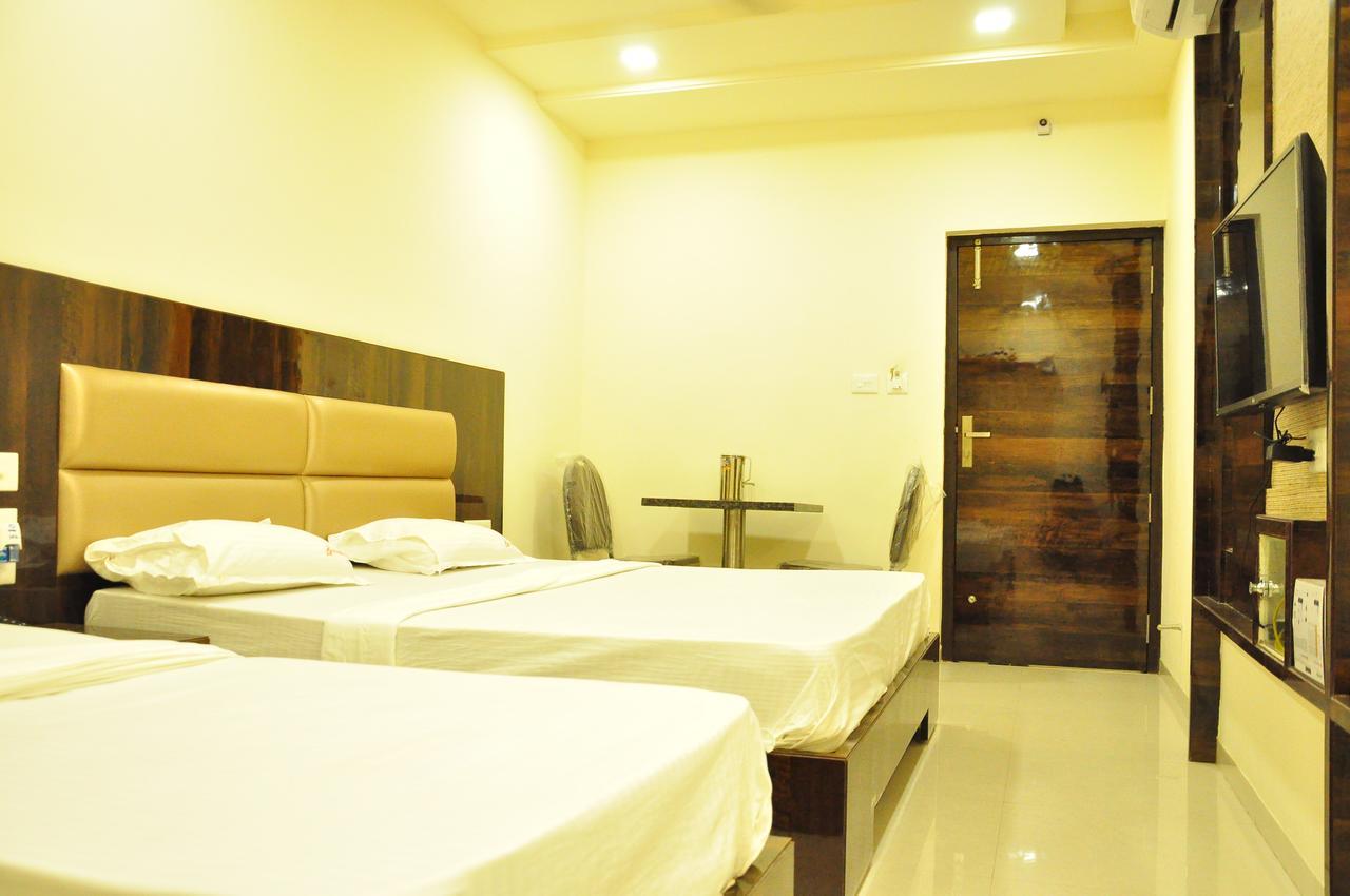 Pai Residency Otel Hospet Dış mekan fotoğraf