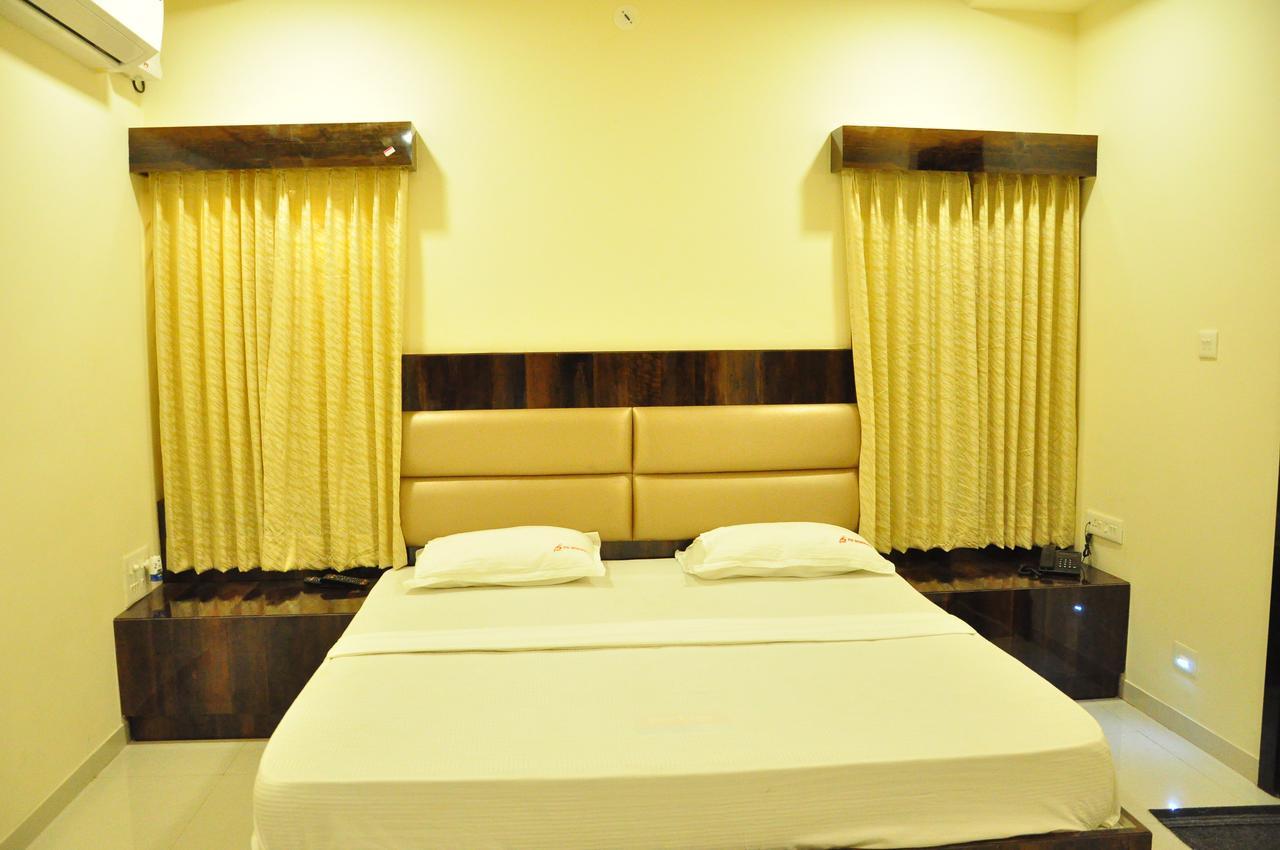 Pai Residency Otel Hospet Dış mekan fotoğraf